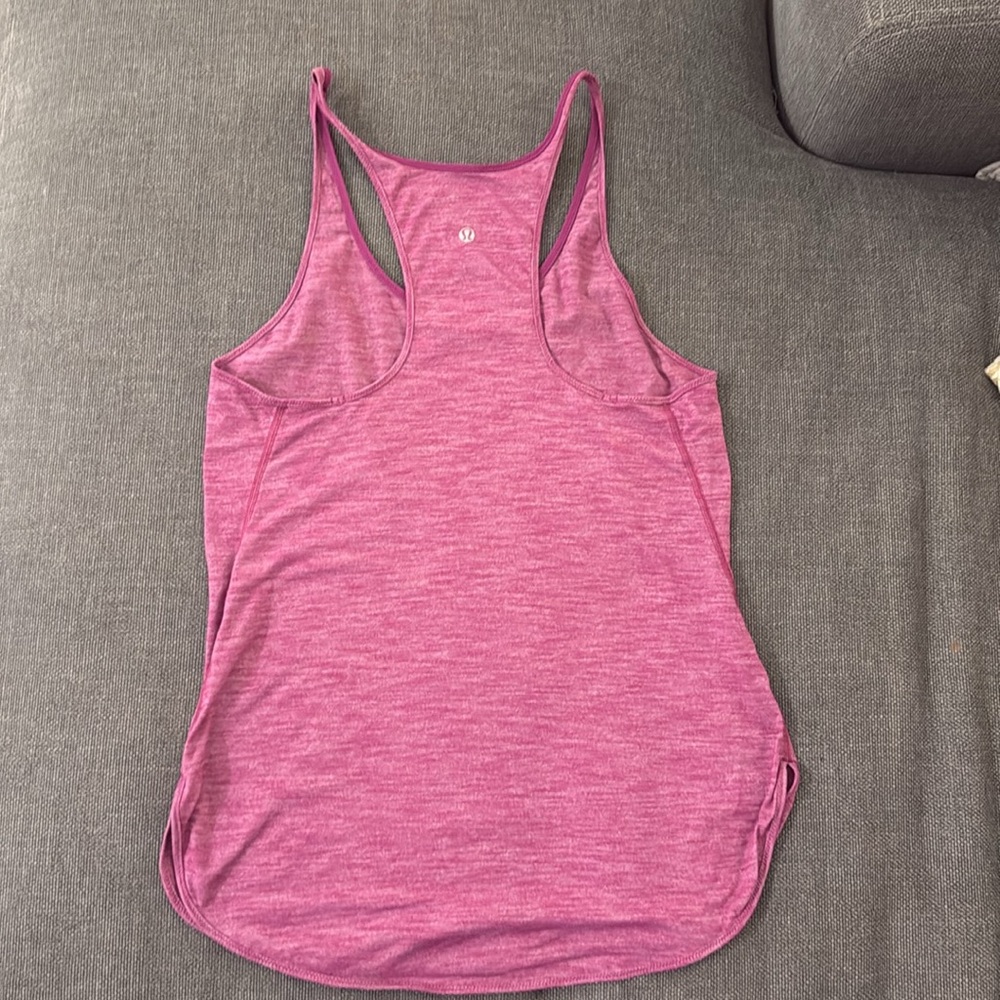 Lululemon Razorback Tank - Picture 5 of 5